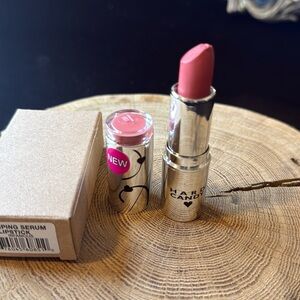 Plumping Serum Lipstick in soft pink